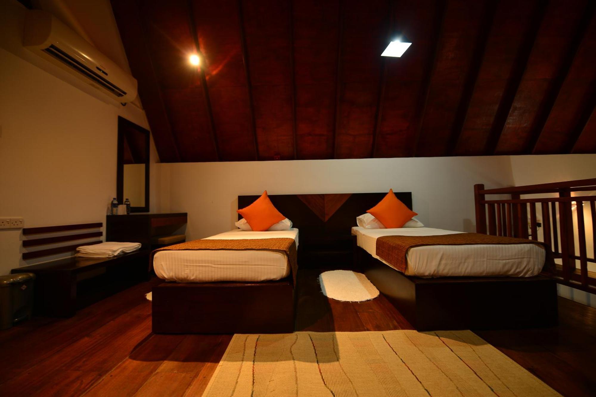 Laya Waves Hotel Passikudah Værelse billede