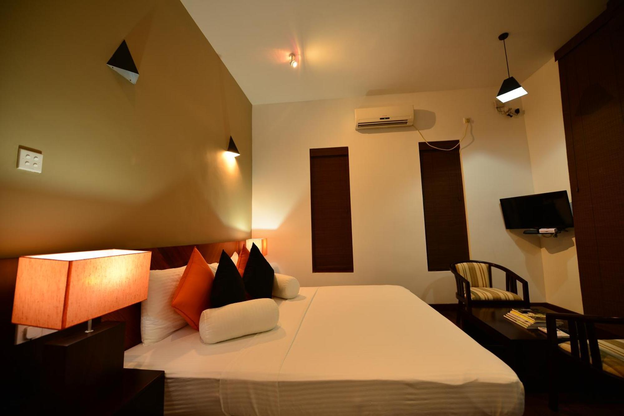 Laya Waves Hotel Passikudah Værelse billede