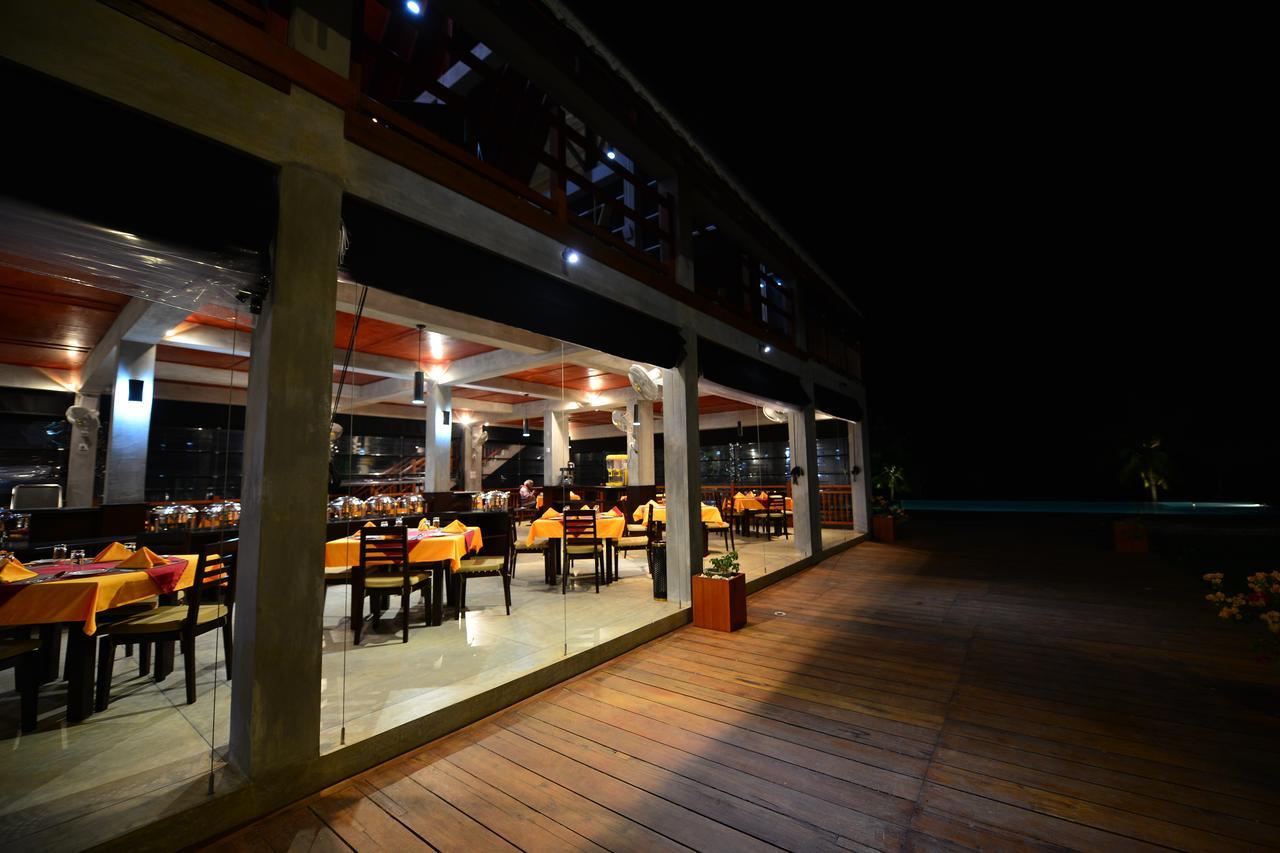 Laya Waves Hotel Passikudah Eksteriør billede